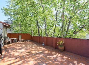 Casa · 140m² · 5 Ambientes · 1 Cochera · Casa Lote Propio 4 Ambientes Cochera Terraza