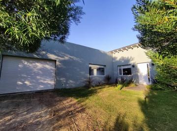 Casa · 125m² · 5 Ambientes · 1 Cochera · Casa Venta Costa Esmeralda