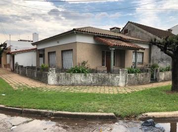 Casa de 4 ambientes, Morón · Casa - en - Venta - en - Moron - Sur - 4 - Ambientes