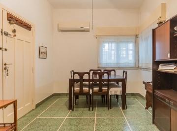 Casa · 90m² · 3 Ambientes · 2 Cocheras · Casa 3 Ambientes Venta