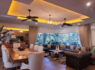 Casa · 193m² · 6 Ambientes · 1 Cochera · Casa en Gualeguaychu