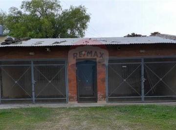 Casa · 80m² · 3 Ambientes · 2 Cocheras · Se Alquila - Casa Corrientes 4927