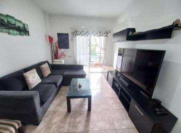 Departamento · 60m² · 3 Ambientes · 1 Cochera · Departamento en Venta - 2 Dorm. 1 Baño - Floresta