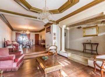 Casa de 4 ambientes, Villa Devoto · Reservada. Espectacular Casa con Pileta y Jardín en El Corazón de Devoto!