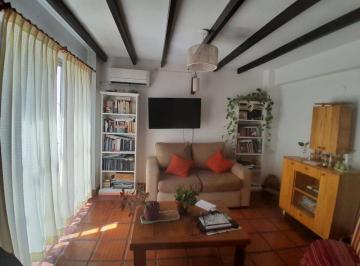 PH · 65m² · 4 Ambientes · Venta PH en Jose Marmol 4 Ambientes Patio Parrilla