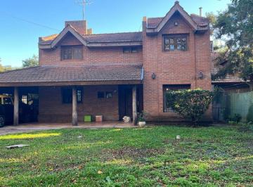 Casa · 194m² · 4 Ambientes · 1 Cochera · Venta Casa Quinta 4 Amb en B. Yei Pora Tortuguitas