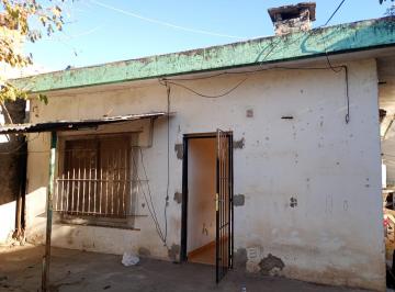 Casa de 3 ambientes, Ituzaingó · Alquiler Para 4 Personas a 500 m de Easy Ituzaingo