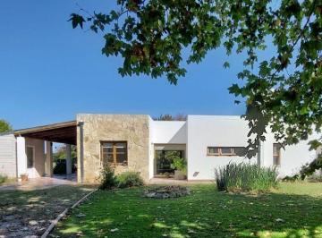Casa · 115m² · 3 Ambientes · 1 Cochera · Venta Casa La Primavera Golf, Carlos Keen, Luján