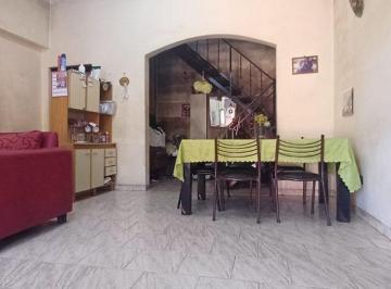 PH · 62m² · 4 Ambientes · 1 Cochera · Venta PH 4 Ambientes Padua Apto Crédito!