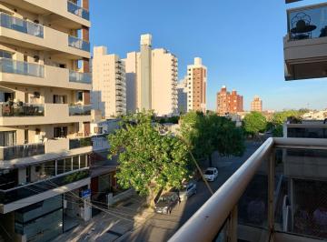 Departamento de 3 ambientes, Ciudad de Santa Fe · Alquiler Candioti Dos Dor y Cochera