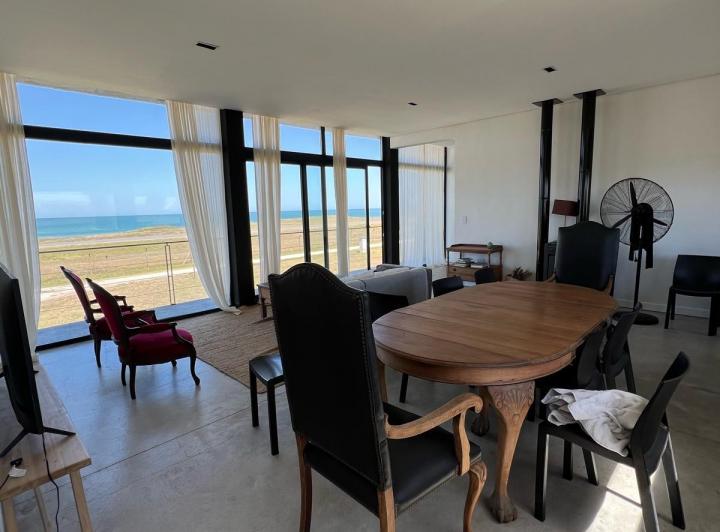 Casa · 200m² · 4 Ambientes