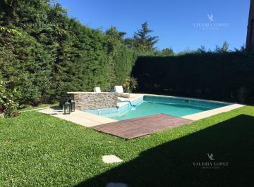 Pileta con Jacuzzi · Casa Quinta en Venta en Bermudas, Pilar, G. B. a. Zona Norte