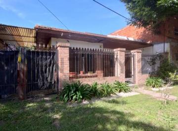 Casa · 96m² · 5 Ambientes · 1 Cochera · Casa en Venta en Manuel B Gonnet