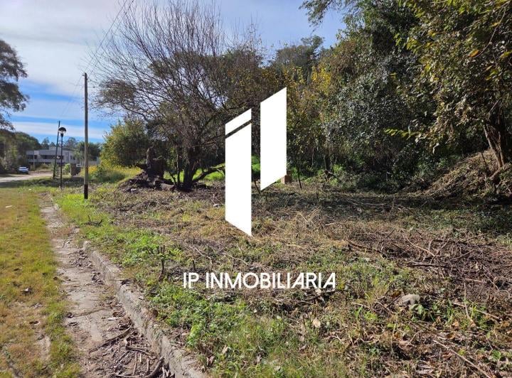 Terreno · 596m²