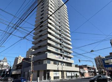 Departamento de 2 ambientes, Lanús · En Alquiler Dto 2 Amb a Estrenar C/ Coch. Opc. Excelente Estado y Ubic. en Lanus