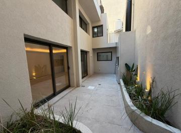 Casa · 114m² · 4 Ambientes · Venta Casa 3 Dorm. Reciclada con Patio en Centro Rosario