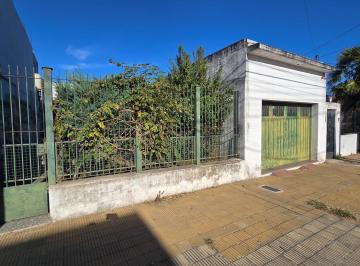 Casa · 154m² · 3 Ambientes · 1 Cochera · Casa con Local en Venta en Villa Bonich, San Martin