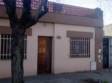 Casa · 75m² · 3 Dormitorios · Venta - Casa - 3 Dorm. - Belgrano. Rosario