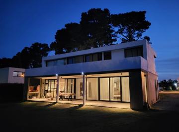 Casa · 170m² · 4 Ambientes · 2 Cocheras · Casa 4 Ambientes con Parque Barrancas de San Benito