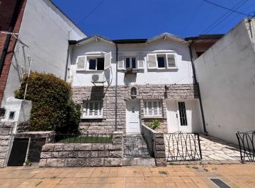 PH de 3 ambientes, San Isidro · Excelente PH en Pb y Pa con Jardin