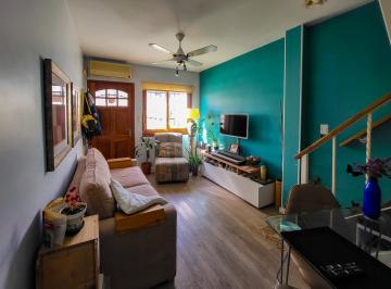 PH · 50m² · 3 Ambientes · ¡En Venta! PH Dúplex de 3 Ambientes en Villa Luzuriaga Centro