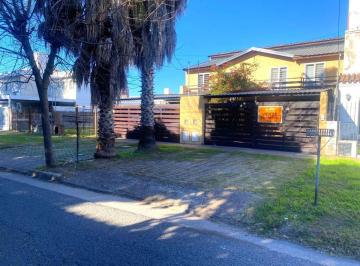 Casa · 129m² · 5 Ambientes · 2 Cocheras · Venta Duplex 3 Dorm 3 Baños 2 Cochera Barrio Parque Los Molinos