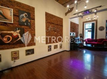 Casa · 450m² · 10 Ambientes · Casa en Venta en Balvanera