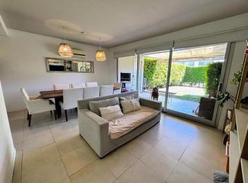 Departamento · 110m² · 4 Ambientes · 1 Cochera · Duplex en Alquiler 3 Dorm Jdin