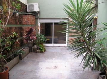 Departamento de 6 ambientes, San Nicolás · Amoblado - Patio - 5 Dorm. - Muy Luminoso en Todos Los Ambientes - 1 Baño