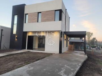 Casa · 115m² · 4 Ambientes · 1 Cochera · Casa Dúplex en Alquiler en El Aljibe, Pilar, G. B. a. Zona Norte