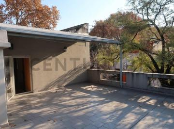 PH · 90m² · 3 Ambientes · PH en Venta 3 Ambientes con Terraza en Floresta, Caba