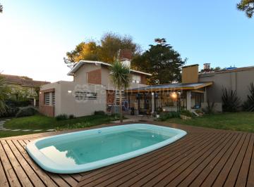 Casa de 4 ambientes, Mar de las Pampas · Casa de Tres Dorm. con Piscina en Venta en Villa Gesell - Serena