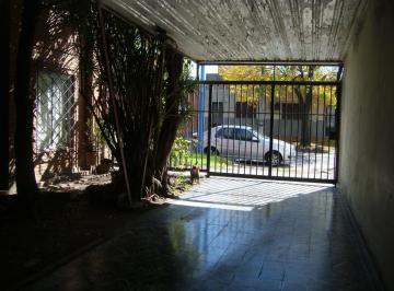 garaje · Vivienda Individual, Buena Ubicacion, bo. Villa Lujan Cerca de Parque Avellaneda