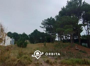 Terreno · 1011m² · Lote en Venta en Costa Esmeralda, Barrio Deportiva