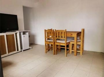 Casa · 52m² · 4 Ambientes · 1 Cochera · Casa en Ituzaingo, 3 Dorm., Patio y Cochera