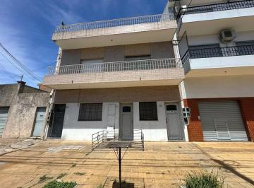 Casa · 220m² · 2 Ambientes · Deptos Venta en Bloque Lote Propio San Martin