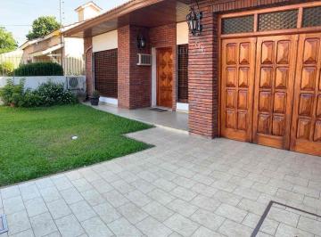 Casa · 175m² · 4 Ambientes · 2 Cocheras · Oportunidad Venta Casa 4 Amb con Pileta en Turdera