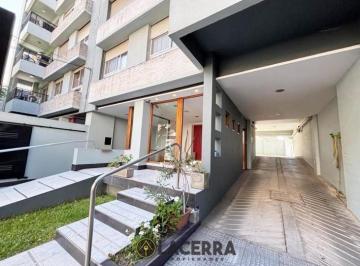 Departamento · 60m² · 3 Ambientes · Depto 3 Amb. en Excelente Zona! Toilette y Bao Completo