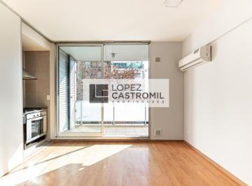 Departamento de 2 ambientes, Villa Urquiza · Impec Semipiso! Balcón Al Frente con Vista Abierta! Todo Luz y Sol! Único! Oport