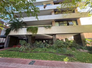 Departamento · 200m² · 7 Ambientes · 2 Cocheras · Departamento en Quinta Sección
