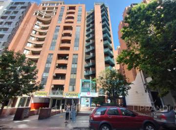 Departamento · 50m² · 2 Ambientes · Mtrs Parque Sarmiento - Ideal Estudiantes - Muy Luminoso - 1 Dormitorio - Balcon