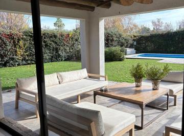 Casa de 5 ambientes, Luján de Cuyo · Barrio Privado Pueyrredon Alquiler