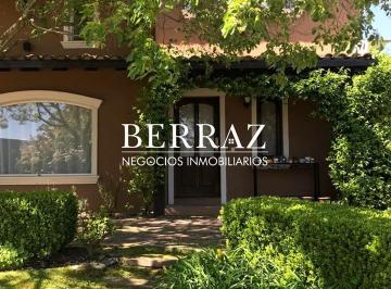 Casa · 228m² · 6 Ambientes · 2 Cocheras · Casa Venta 4 Dorm. Barrio Bermudas Lote de 890 m² Pilar