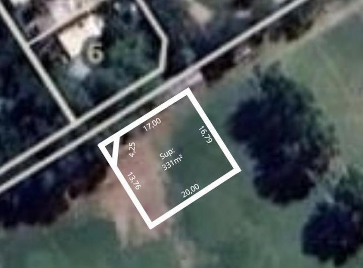 Terreno · 331m²