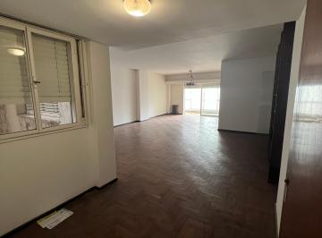 Departamento de 5 ambientes, Córdoba · Departamento Tres Dorm. - Terraza y Cochera