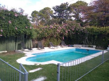 Casa · 350m² · 7 Ambientes · 1 Cochera · Casa en Venta en Martindale Country Club