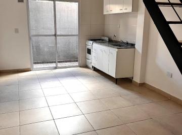 Casa en Alquiler de 3 ambientes Remedios de Escalada · Dueño Alquila Duplex de 3 Ambientes