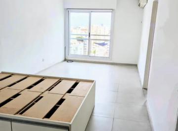 Monoambiente · Monoambiente con Balcon Frances. Muy Luminoso y con Vista Abierta a La Ciudad