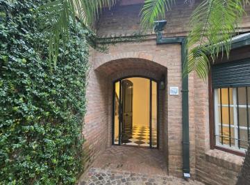 Casa · 200m² · 6 Ambientes · 1 Cochera · Casa en Alquiler en San Isidro - Disponible a Partir de Diciembre