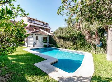 Casa · 260m² · 5 Ambientes · 2 Cocheras · Venta Casa Olivos Jardin y Pileta